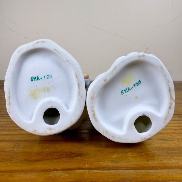 Vintage Bisque Porcelain Figurines | Colonial Couple | Hand-Painted - Picture 9 of 15